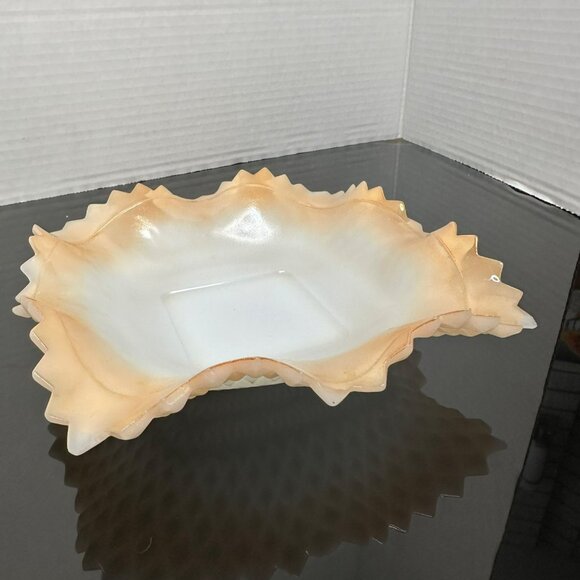 VTG Indiana Glass Iridescent Milk Glass Dish Diamond Point Sawtooth Edge 8" - Picture 4 of 6